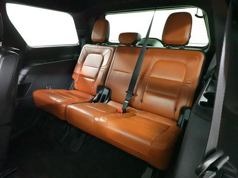 Used 2021 Lincoln Navigator Reserve w/ Luxury Package AWD/4WD image 29