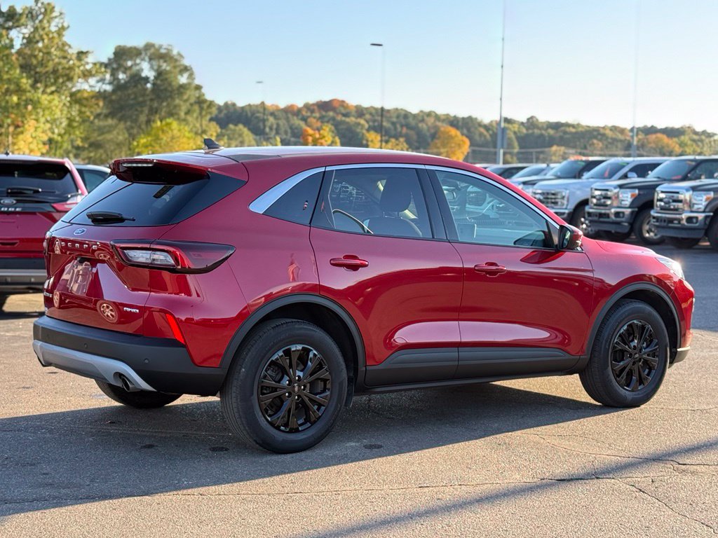 Used 2023 Ford Escape Active w/ Tech Pack #2 AWD/4WD image 40