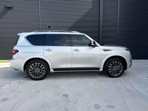 Used 2024 Nissan Armada Platinum w/ Captain's Chairs Package RWD image 10