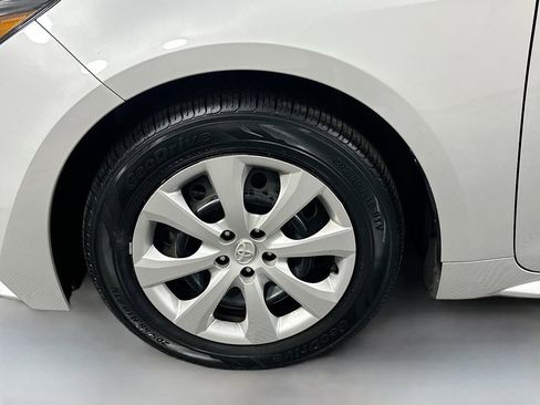 Certified 2024 Toyota Corolla LE image 30