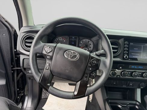 Used 2022 Toyota Tacoma SR AWD/4WD image 13