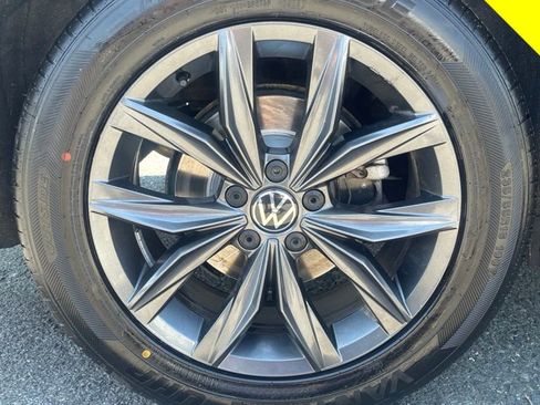 Certified 2023 Volkswagen Tiguan SE AWD/4WD image 12