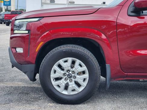 Used 2023 Nissan Frontier SV w/ SV Premium Package RWD image 8