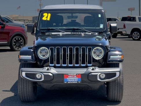 Used 2021 Jeep Wrangler Unlimited Sahara w/ Cold Weather Group AWD/4WD image 8
