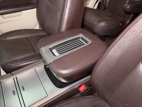 Used 2012 Cadillac Escalade Platinum image 42