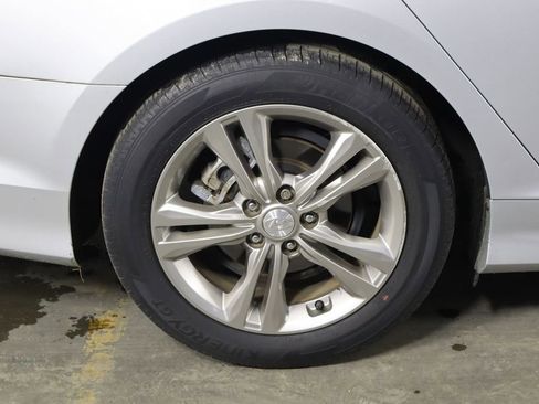 Used 2019 Hyundai Sonata Limited w/ Ultimate Package 04 image 42