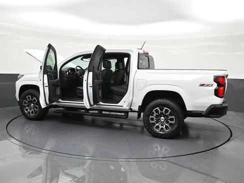 Used 2026 Chevrolet Colorado Z71 w/ Z71 Convenience Package 2 AWD/4WD image 36