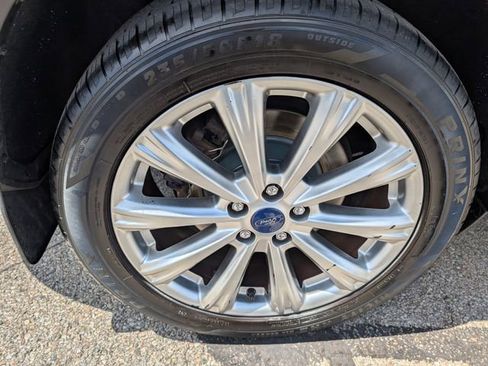 Used 2018 Ford Escape Titanium AWD/4WD image 8