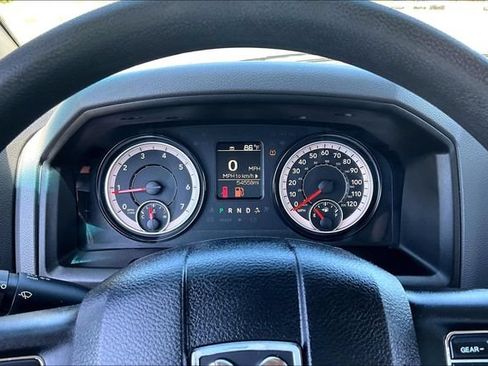 Used 2019 RAM 1500 Express AWD/4WD image 14
