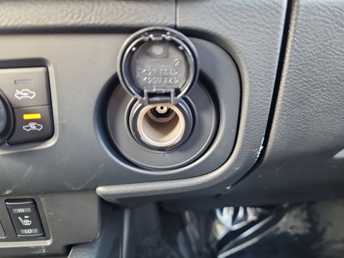 New 2026 Nissan Frontier SV image 17