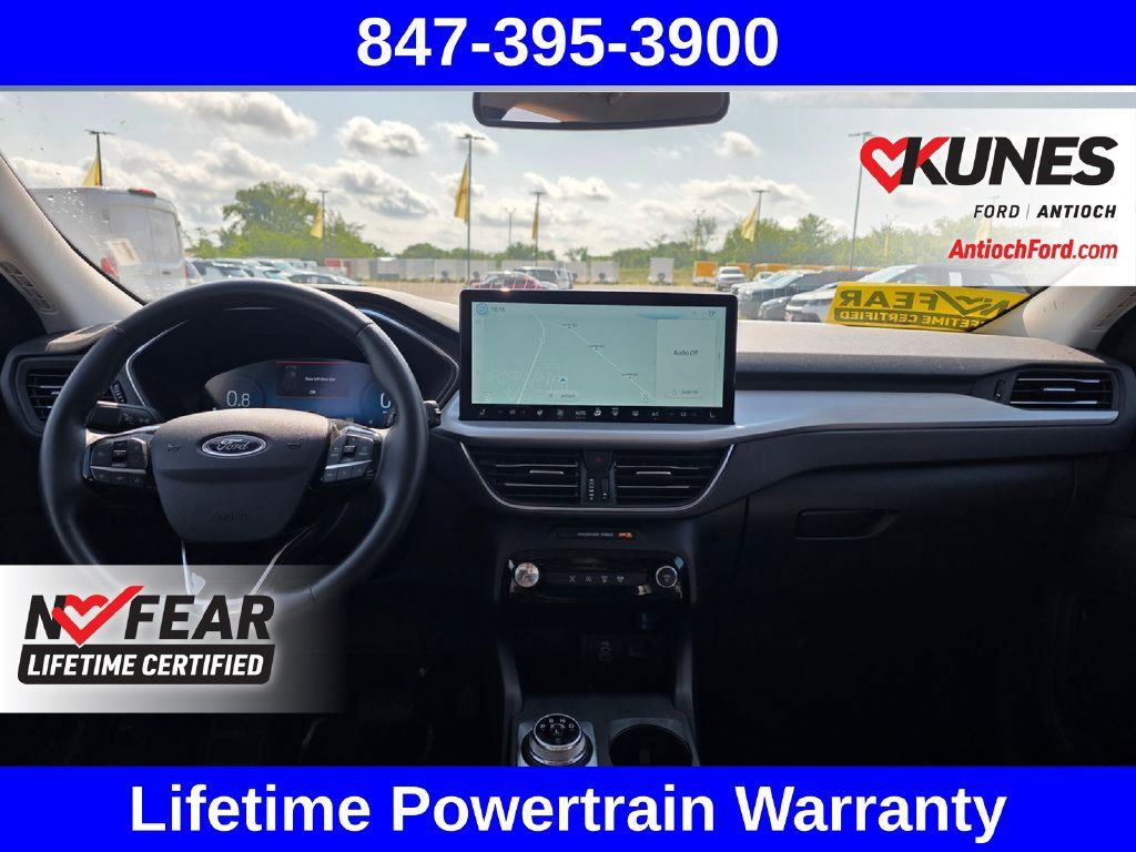 Certified 2025 Ford Escape Platinum AWD/4WD image 19