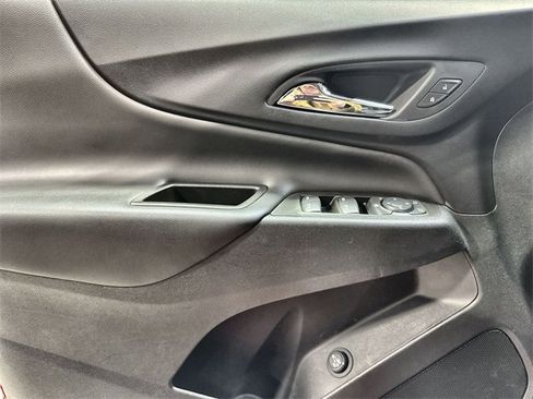 Used 2023 Chevrolet Equinox LT image 21