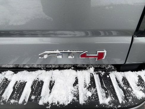 Used 2024 GMC Sierra 2500 AT4 w/ AT4 Premium Plus Package image 16