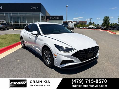 Used 2022 Hyundai Sonata SEL FWD image 2