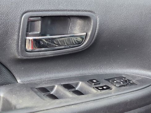 Used 2015 Mitsubishi Outlander GT AWD/4WD image 22