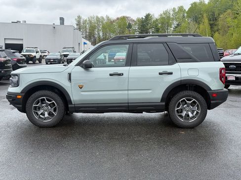 Used 2023 Ford Bronco Sport Badlands AWD/4WD image 2
