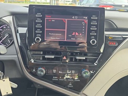 Used 2023 Toyota Camry SE image 22
