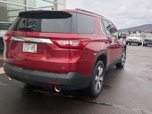 Used 2019 Chevrolet Traverse LT w/ LT Premium Package image 7