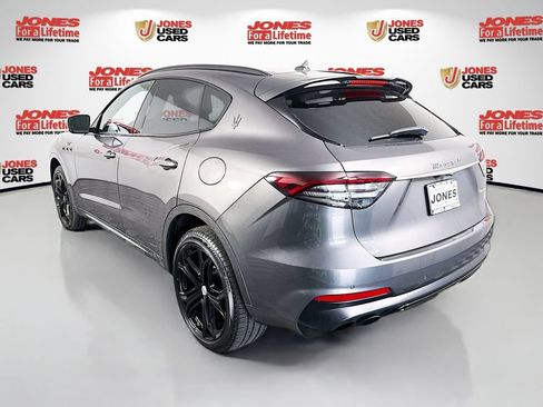 Used 2022 Maserati Levante GT AWD/4WD image 2