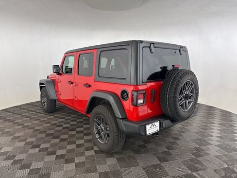 Used 2024 Jeep Wrangler Unlimited Sport AWD/4WD image 8