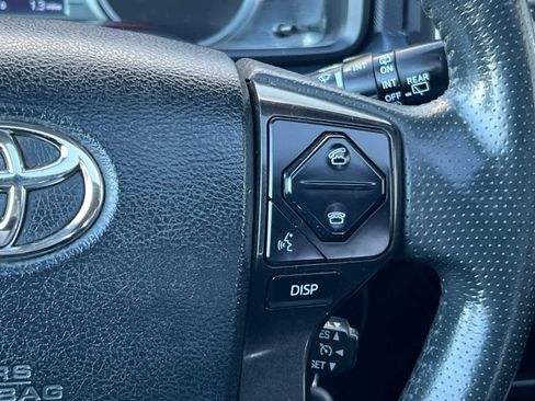 Used 2019 Toyota 4Runner TRD Off-Road Premium image 27