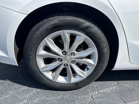 Used 2024 Chevrolet Malibu LT image 17