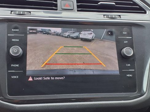 Used 2019 Volkswagen Tiguan SEL AWD/4WD image 29