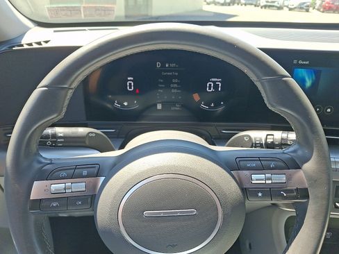 Used 2024 Hyundai Kona SEL FWD image 17