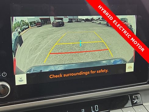 Used 2025 Toyota Camry LE FWD image 18