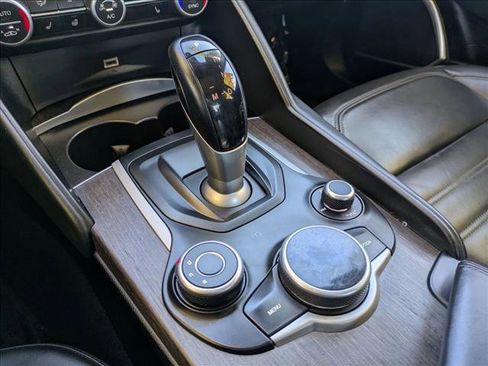 Used 2019 Alfa Romeo Giulia Ti w/ Quick Order Package 22Z Lusso image 12