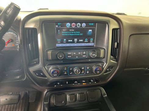 Used 2018 Chevrolet Silverado 1500 LT w/ Texas Edition AWD/4WD image 18