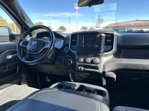 Used 2021 RAM 2500 Big Horn image 17