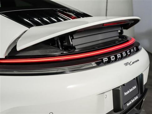 Certified 2025 Porsche 911 Carrera RWD image 33