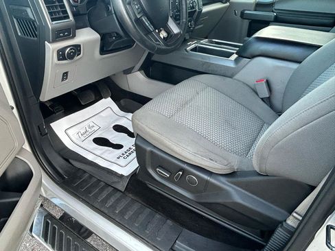 Used 2017 Ford F150 XLT w/ Equipment Group 302A Luxury AWD/4WD image 10