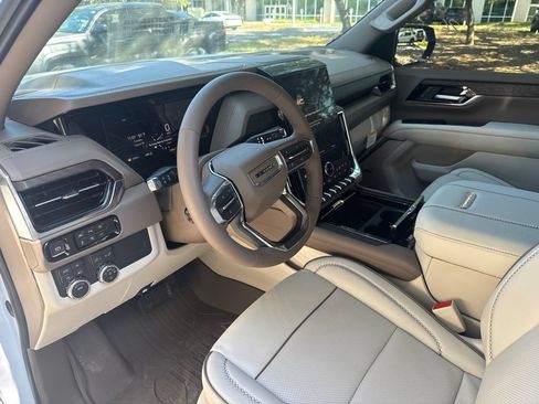 New 2026 GMC Yukon XL Denali w/ Sun & Power Step Package AWD/4WD image 8