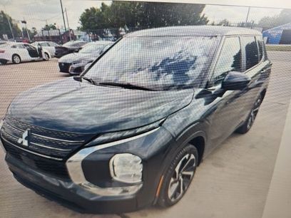 Used 2024 Mitsubishi Outlander SE