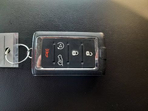 Used 2021 Jeep Grand Cherokee L Limited AWD/4WD image 10