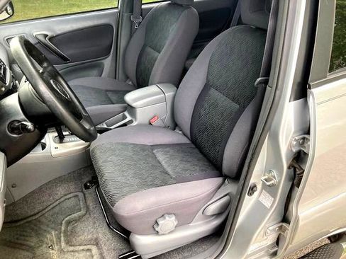 Used 2002 Toyota RAV4 2WD image 17