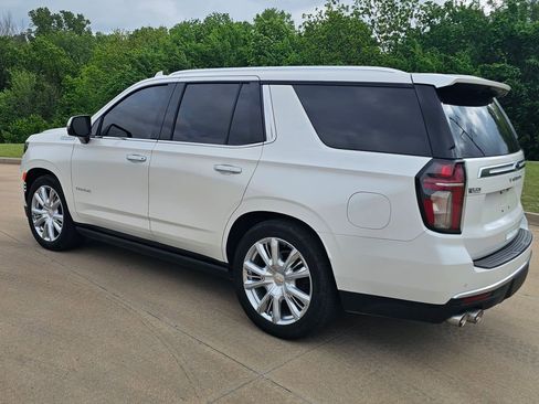 Used 2021 Chevrolet Tahoe High Country AWD/4WD image 3