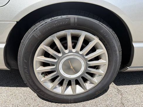 Used 2004 Ford Thunderbird RWD image 13
