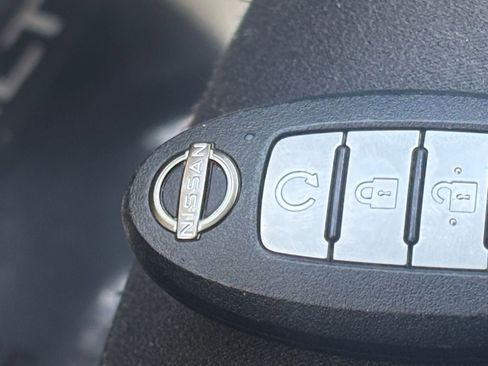 Used 2025 Nissan Altima 2.5 SV FWD image 25