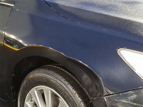 Used 2016 Toyota Camry XLE image 11