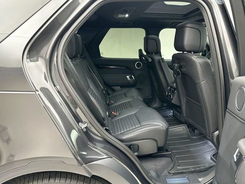 New 2026 Land Rover Discovery S AWD/4WD image 7