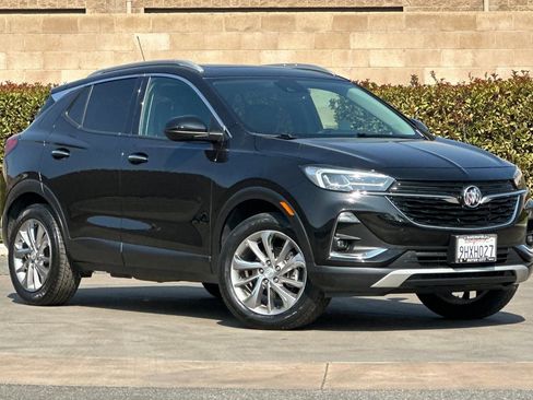 Certified 2022 Buick Encore GX Essence w/ Experience Buick Package image 2