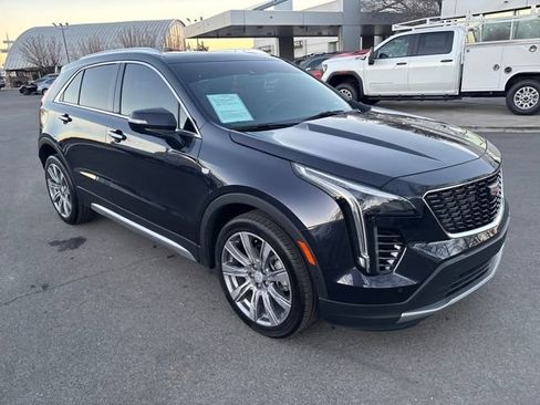 Used 2022 Cadillac XT4 Premium Luxury w/ Technology Package image 9