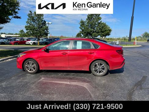 Used 2023 Kia Forte LXS FWD image 8