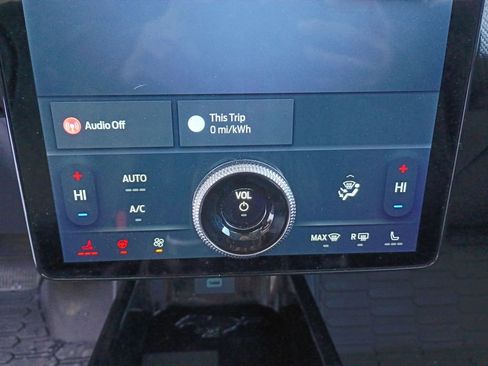 Used 2021 Ford Mustang Mach-E Premium image 18