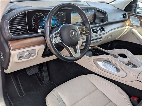 Certified 2022 Mercedes-Benz GLS 450 4MATIC image 9
