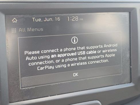 Used 2024 Kia Soul LX FWD image 3