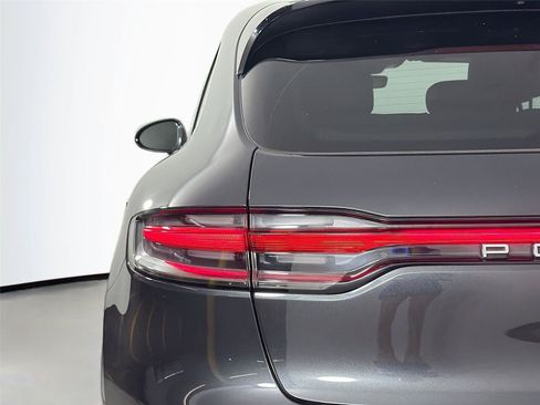 Certified 2023 Porsche Macan S AWD/4WD image 16